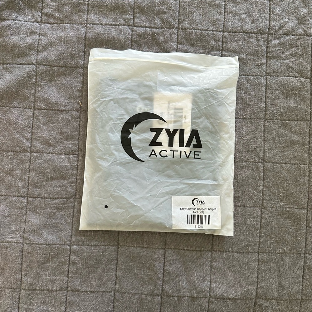 ZYIA Gray Chevron Copper Charged Tank (NWT) - Picture 4 of 4